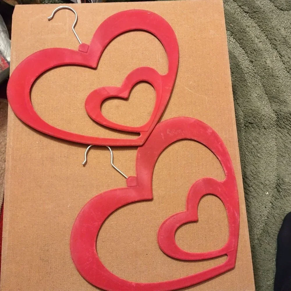 HEART SHAPED VELVET HANGERS-SET OF 2-LIKE NEW